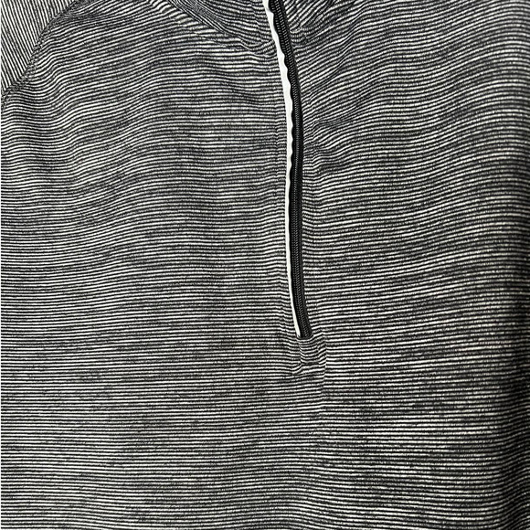 Champion Women's Duo Dry Top Size XXL in Black White Partial Zipper Funnel Neck - Picture 2 of 6